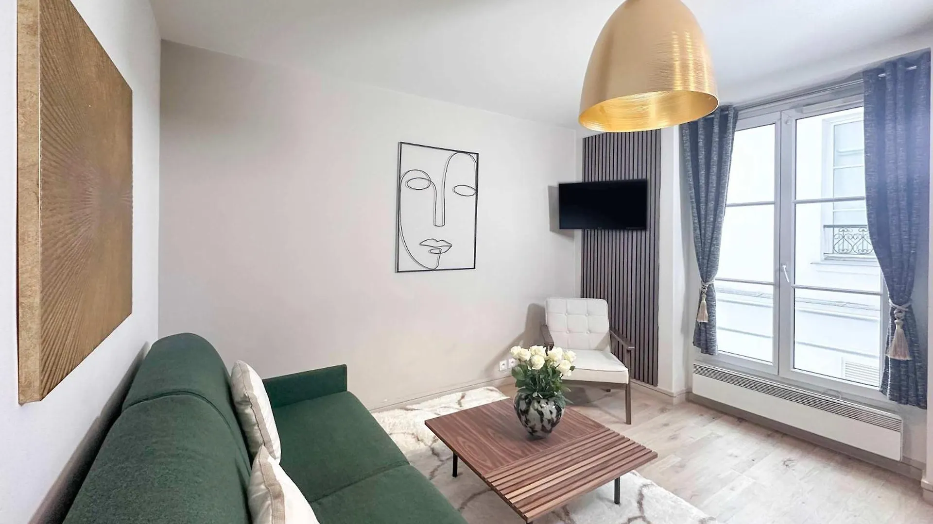 Welcoming Studio Near Eiffel Tower Paris Frankreich