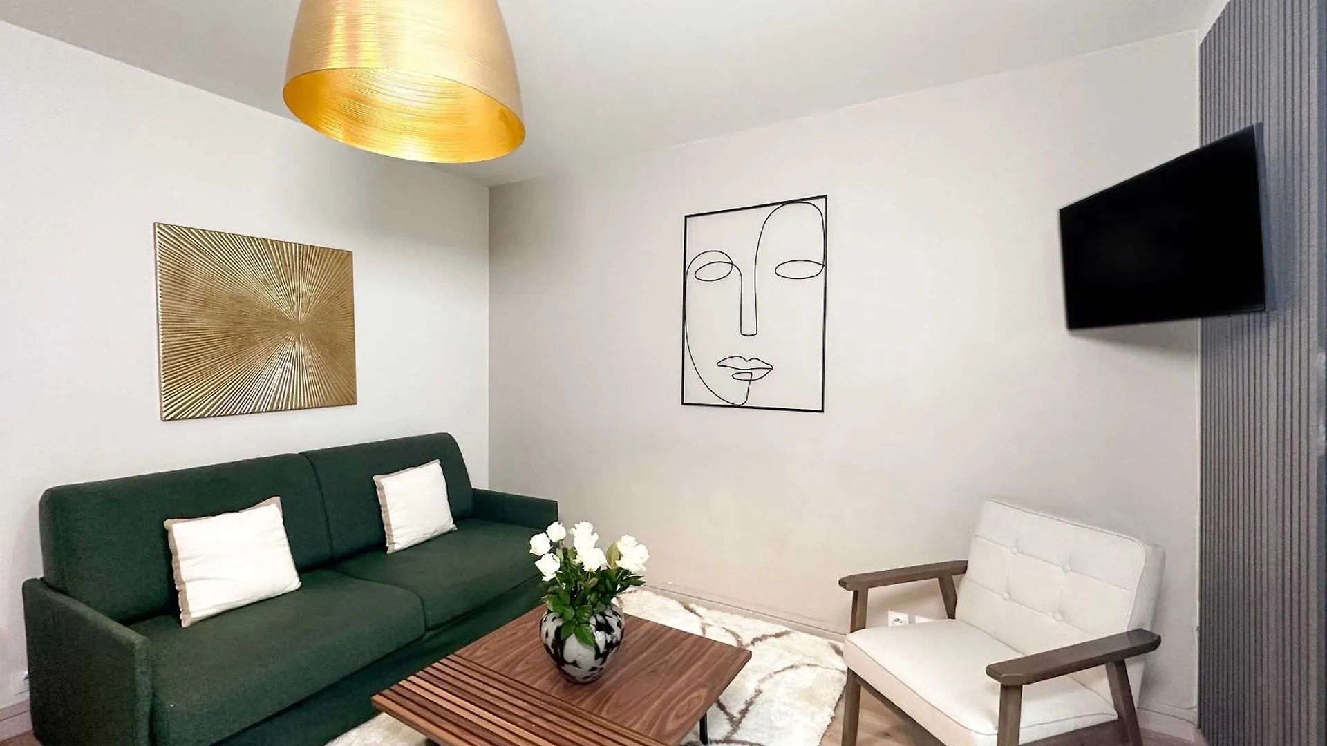 Welcoming Studio Near Eiffel Tower 파리 아파트